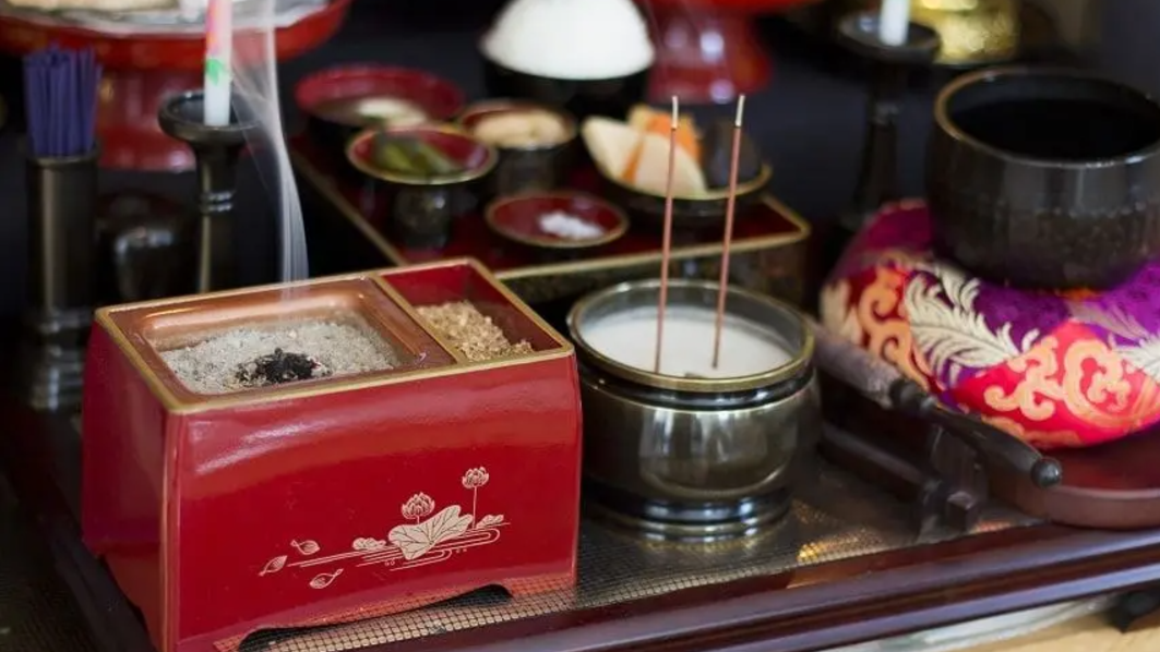 五供をお供えする順番