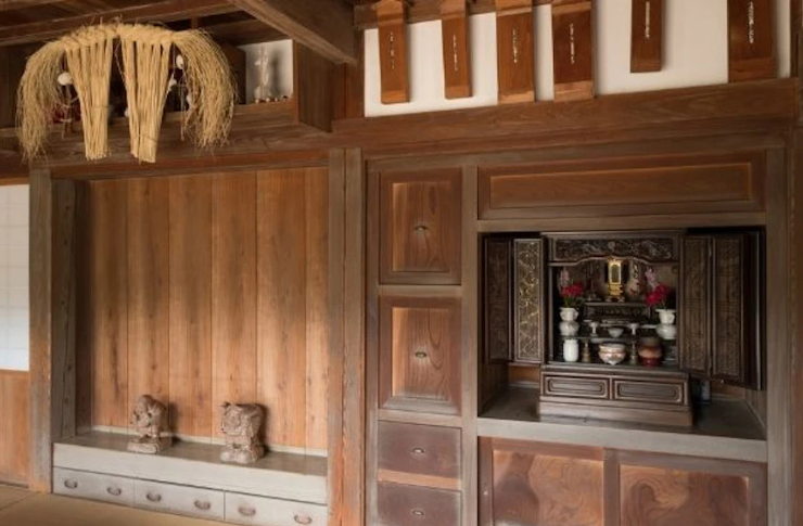 仏壇と神棚の違い？一緒に祀ってもいいの